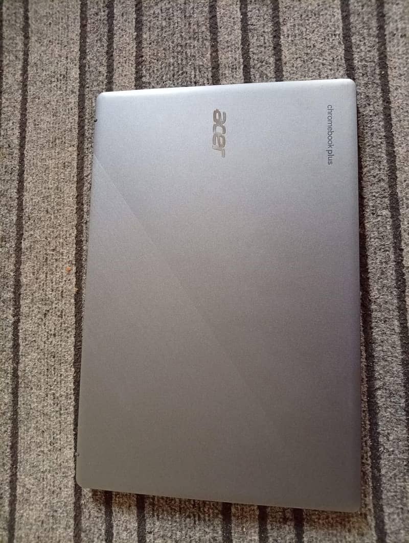 Chromebook plus 8