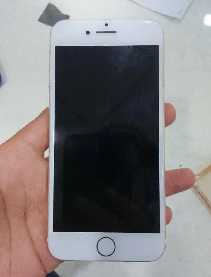 Apple iPhone 7 3