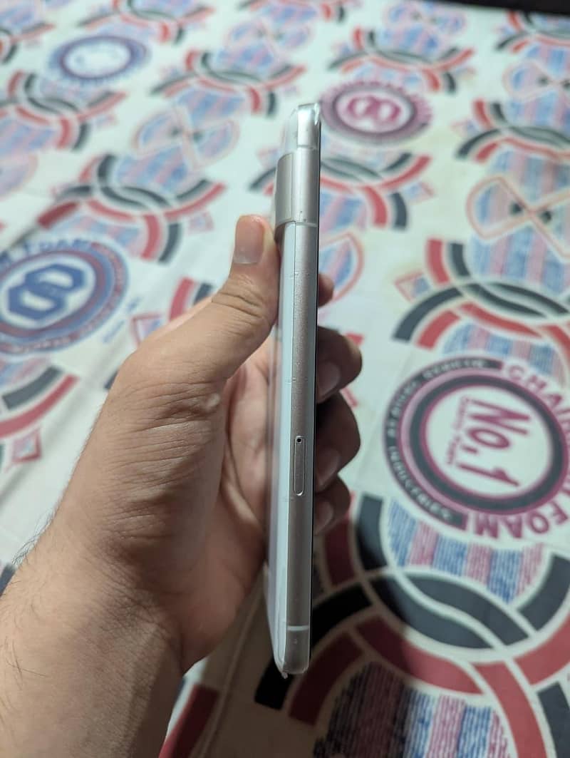 Google Pixel 7 3