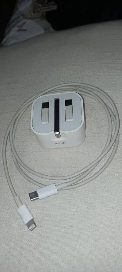 iPhone original charger 16 Pro Max