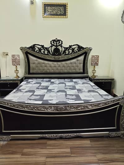 bed dressing side tables with exactive sofa chair's wooden