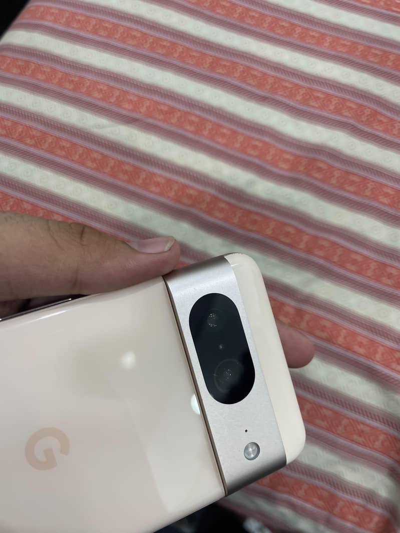 Google Pixel 8 9