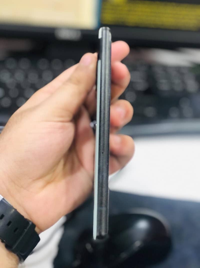 Google Pixel 6a 3
