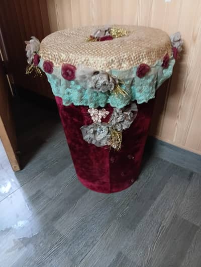 laundry basket/basket