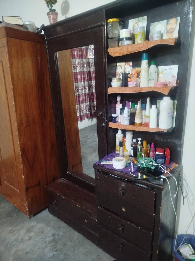 dressing table 1