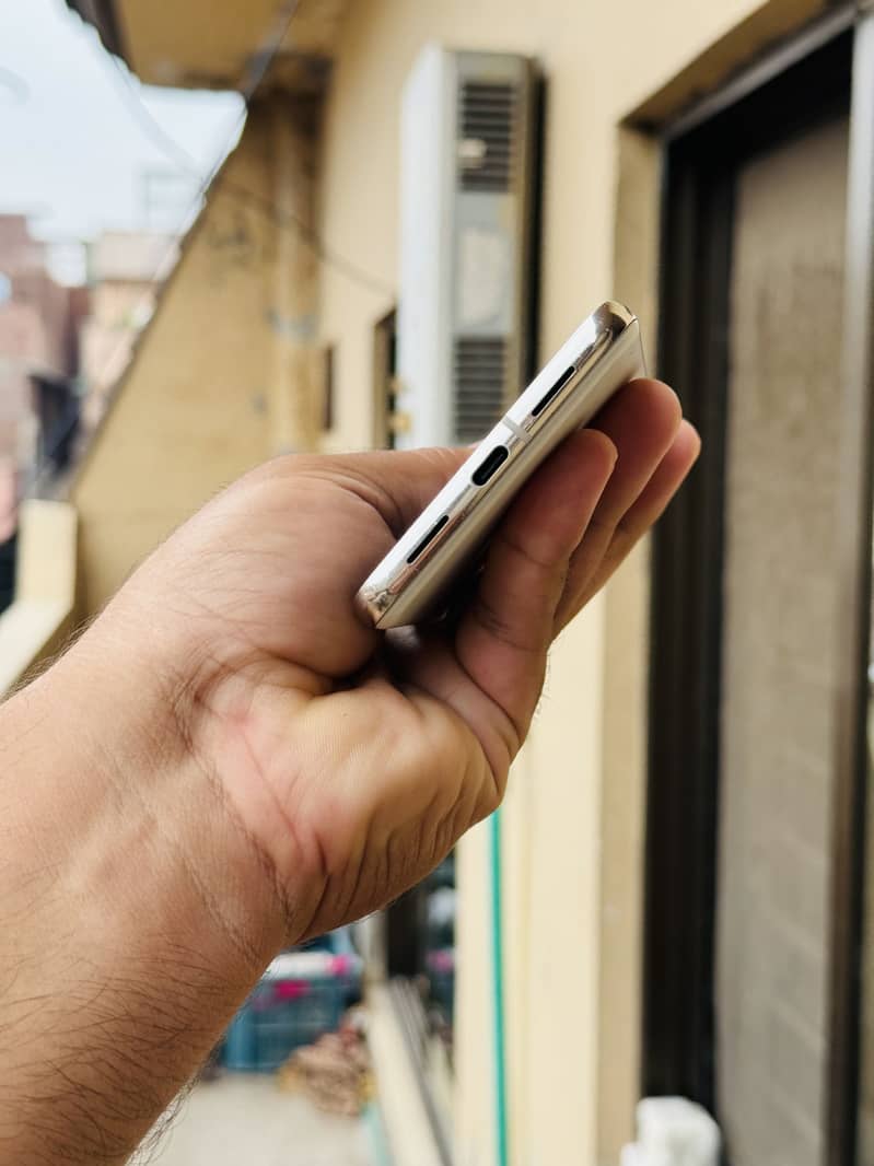 Google Pixel 8 Pro 3