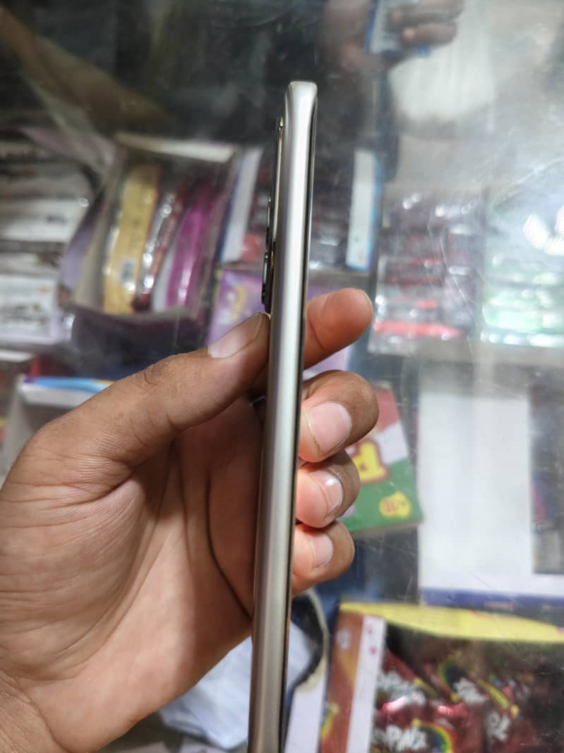 note edge 8 256 4