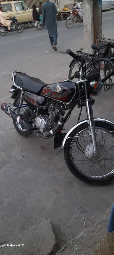 honda 125 10/10 bike