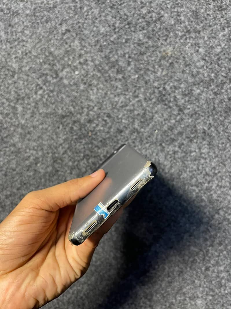 Google Pixel 7a 5