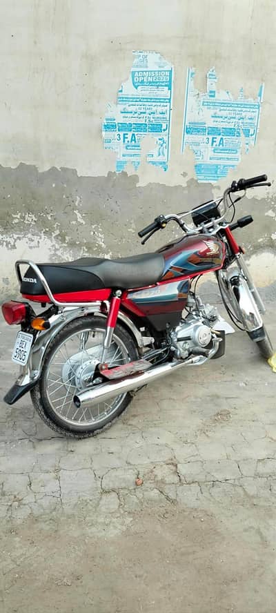 Honda CD 70 New Bike Lush Condition