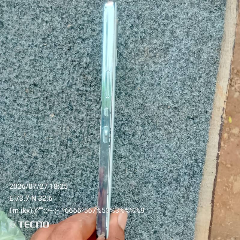 Aquos zero 6 2