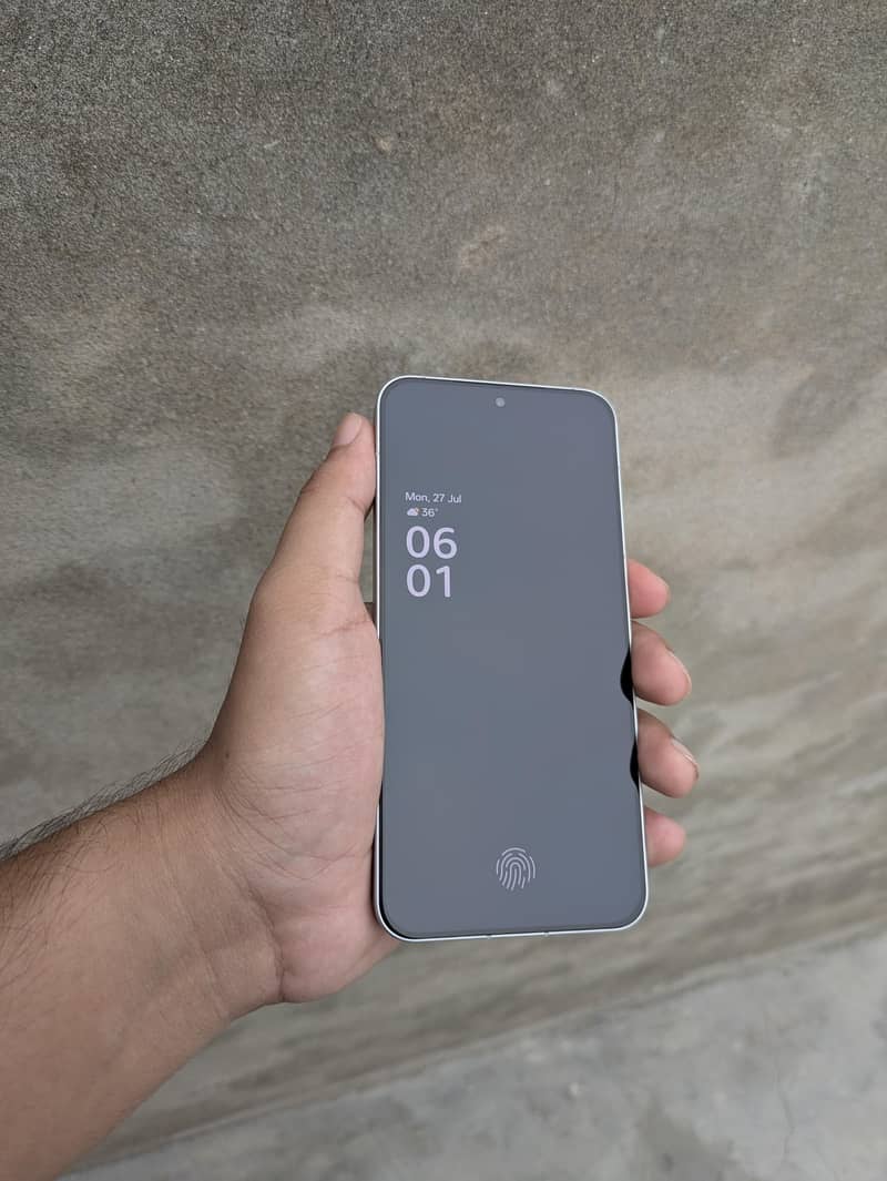 OnePlus 13t 1