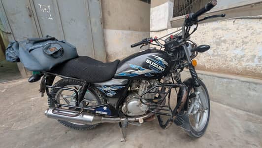 Suzuki GS 150