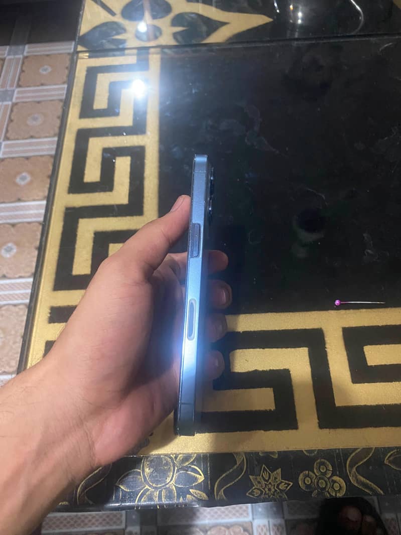 Apple iPhone 13 Pro 1