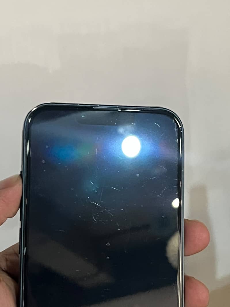Apple iPhone 13 10
