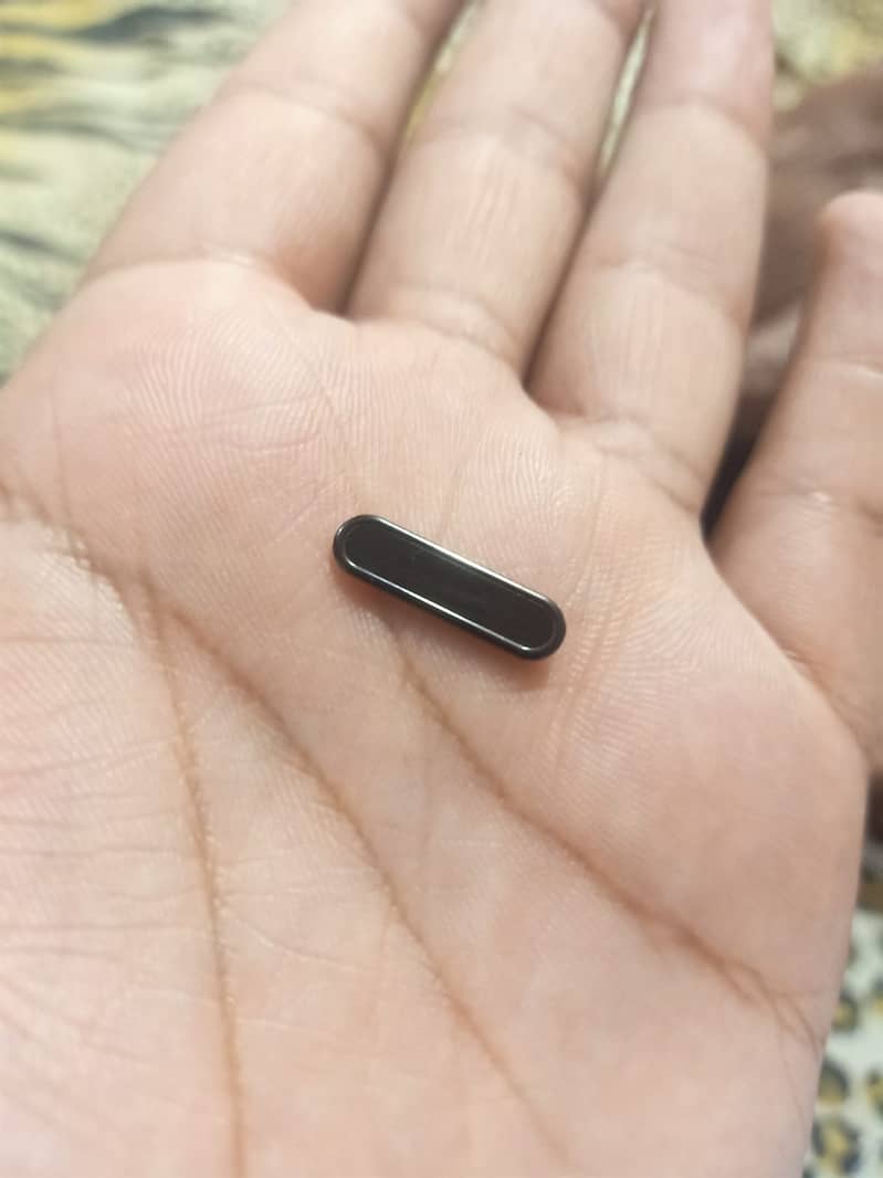 Sharp Aquos R5G 7