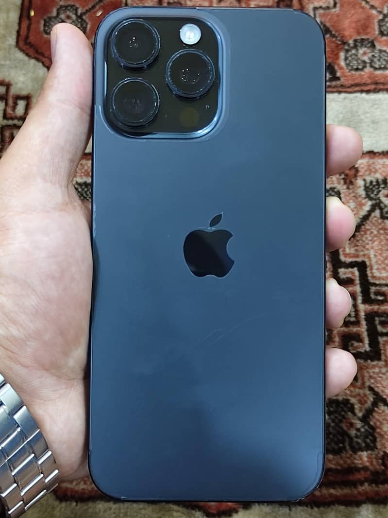 iPhone 16 Pro Max 10