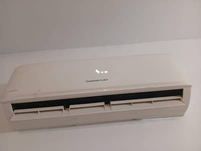 Selling Inverter 1.5 Ton AC, working in excellent condition