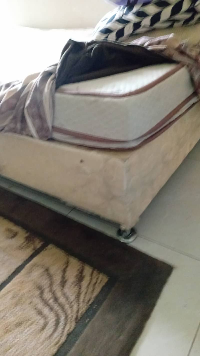 Bed and sofa 3