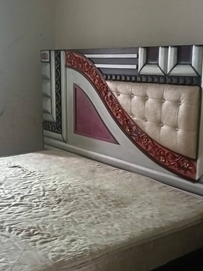 Bed and sofa 12