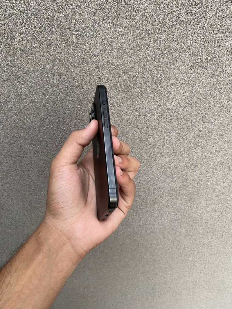 Iphone 15PRO 3