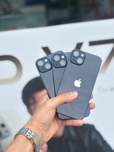 Apple iPhone 13
