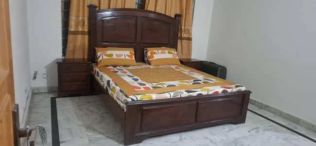 Premium King Size Pure Wood Bed with 2 Side Tables & Molti Foam Mattr
