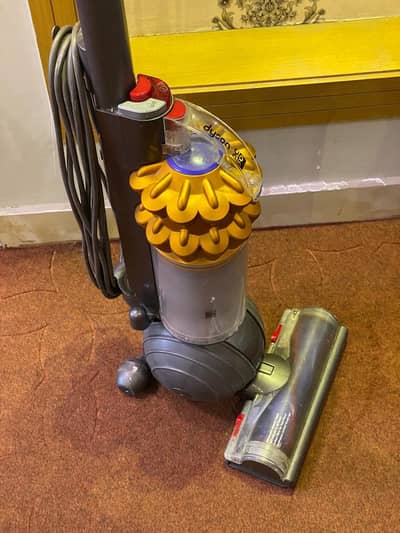 Vacuum Cleaner for Sale | Powerful Suction | Excellent Condition