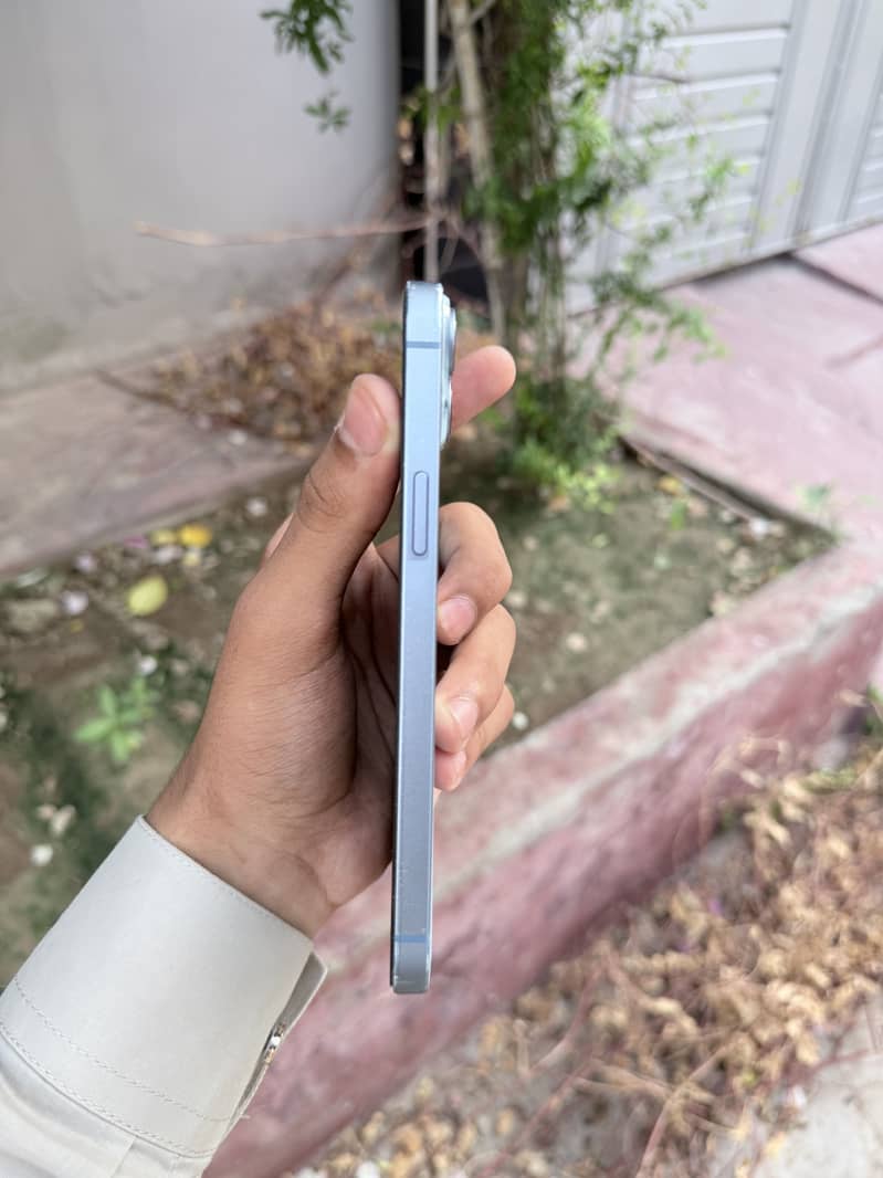 iPhone 14 plus 1