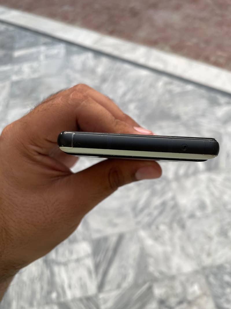 Google pixel 6a 3