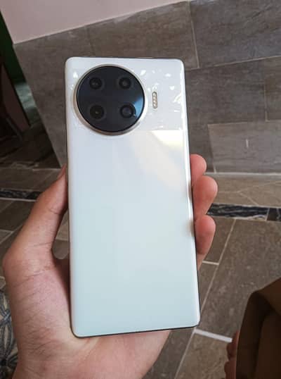 Tecno Spark 20 Pro Plus