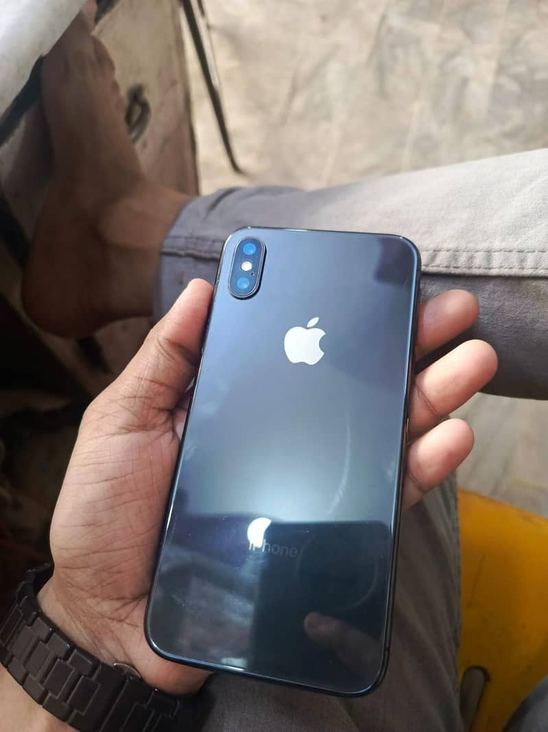 Apple iPhone X 3