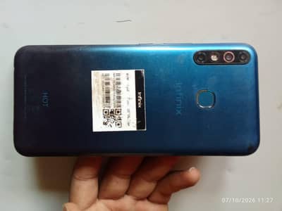 Infinix Hot 8