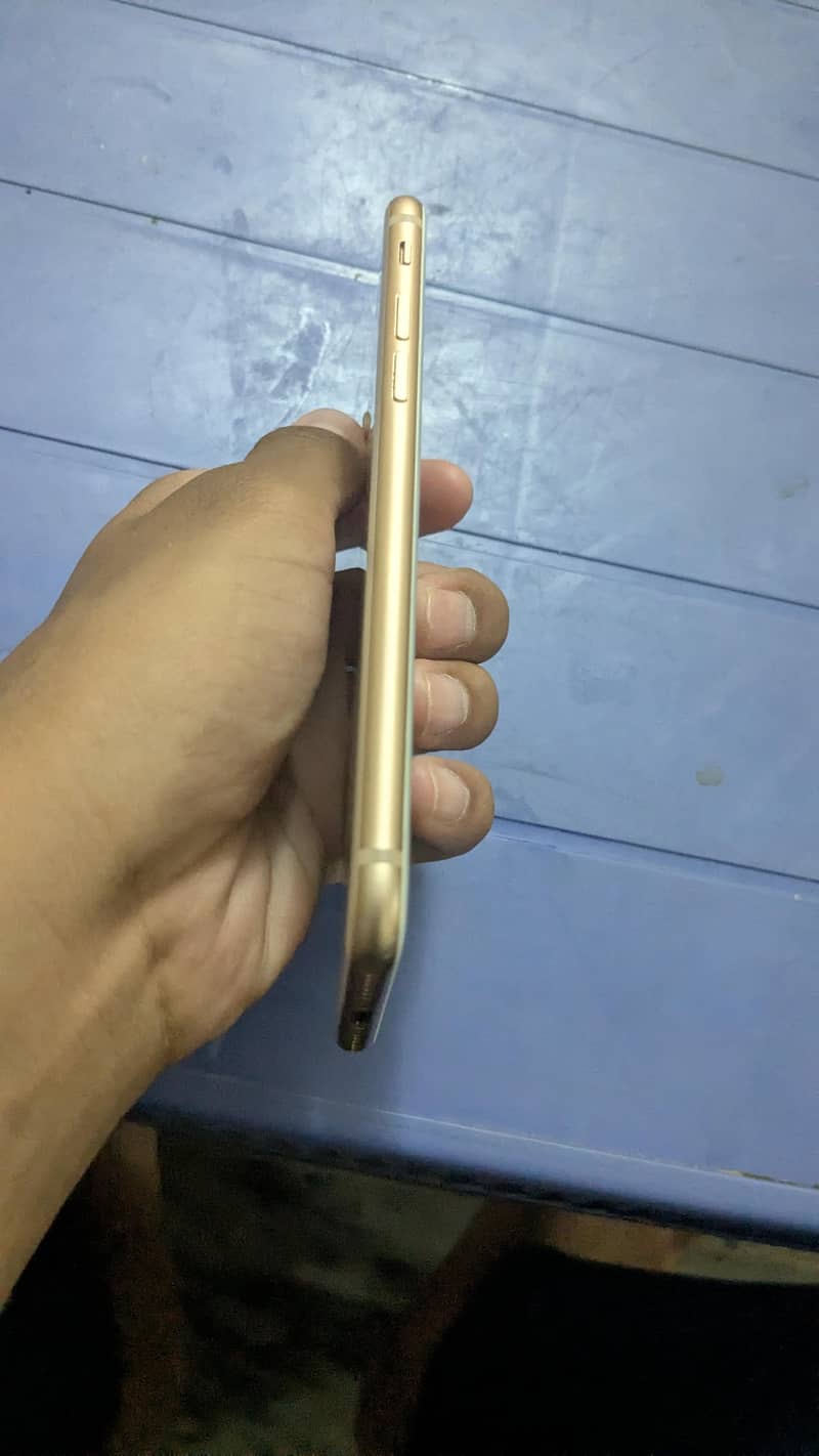 Apple iPhone 8 2