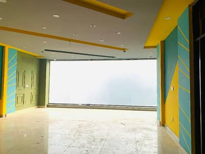 4/MARLA SECOND FLOOR AVAILABLE FOR RANT GOOD LOCATION AND PARKING IT SOFTWARE AND PARLER ADYAL LOCATION