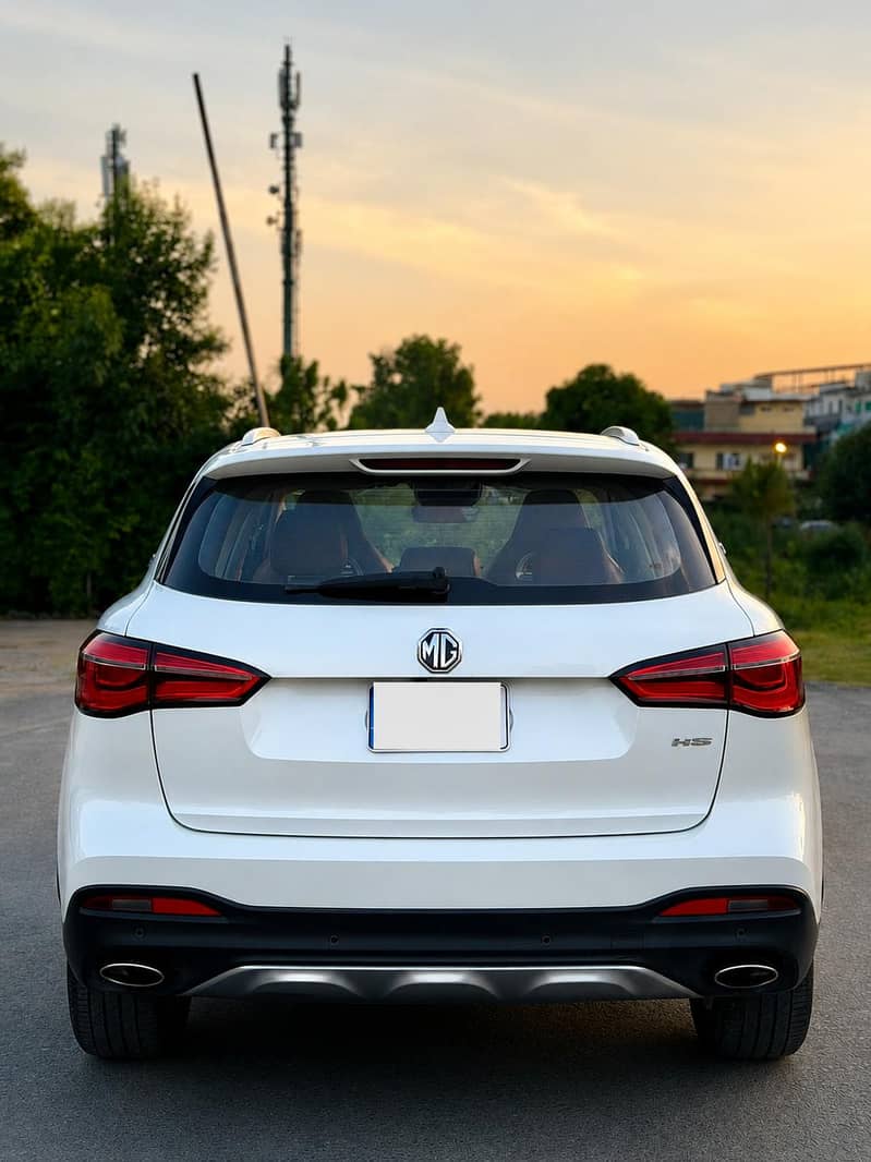 MG HS 2021 0
