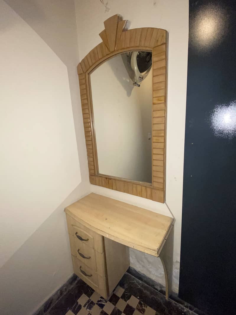Dressing table 1