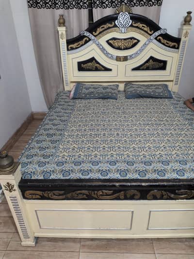 A beautiful Bed with Grace Colour