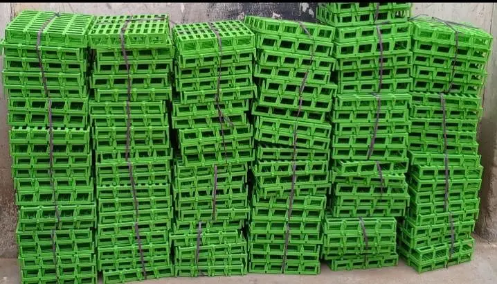 Plastic (poly-propalane) pallets for goats , rabbits and other pets — photo 3