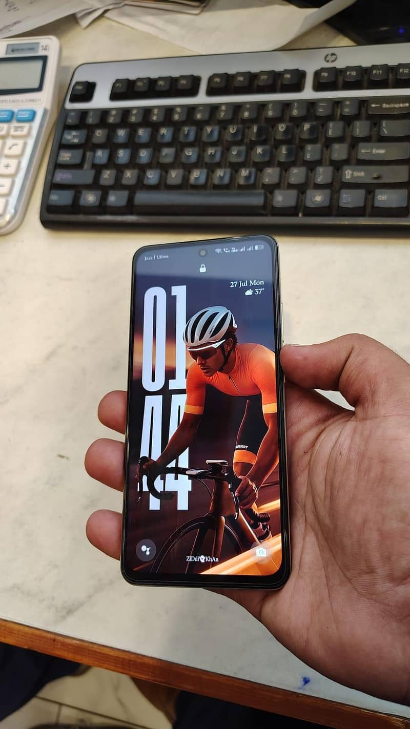 Realme C75 1