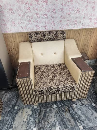 5 seater sofa for sale 0300.9227616