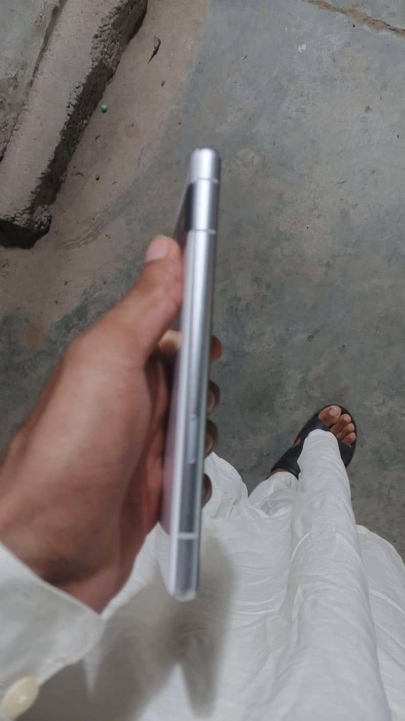 Google Pixel 7a 2
