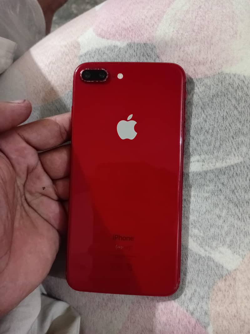 Apple iPhone 8 Plus 1