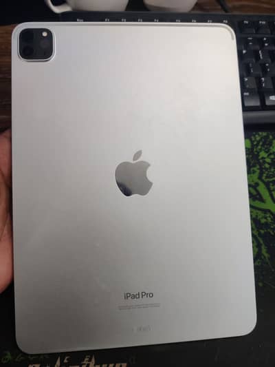 iPad Pro M2 11-inch 128GB WiFi Silver | Box Available | Excellent Cond