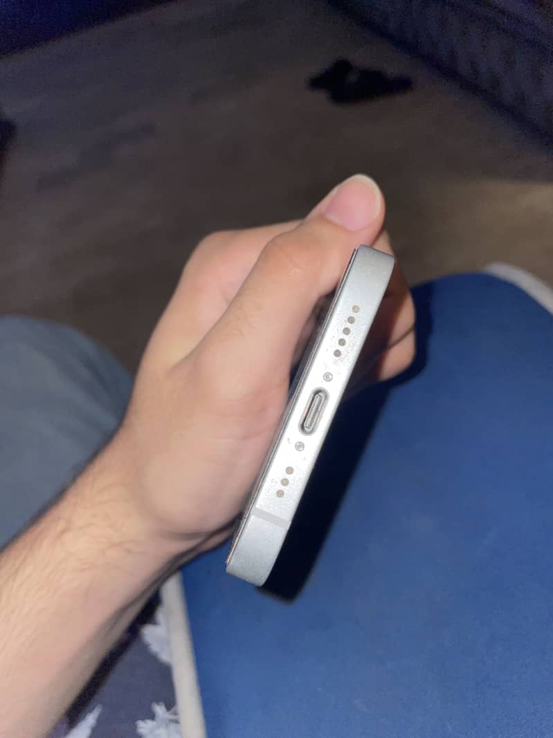 Iphone 16e jv 3