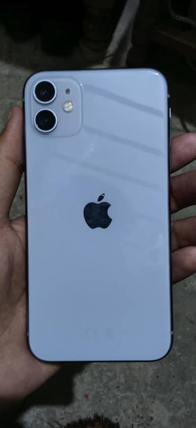 Apple iPhone 11 10/10 condition