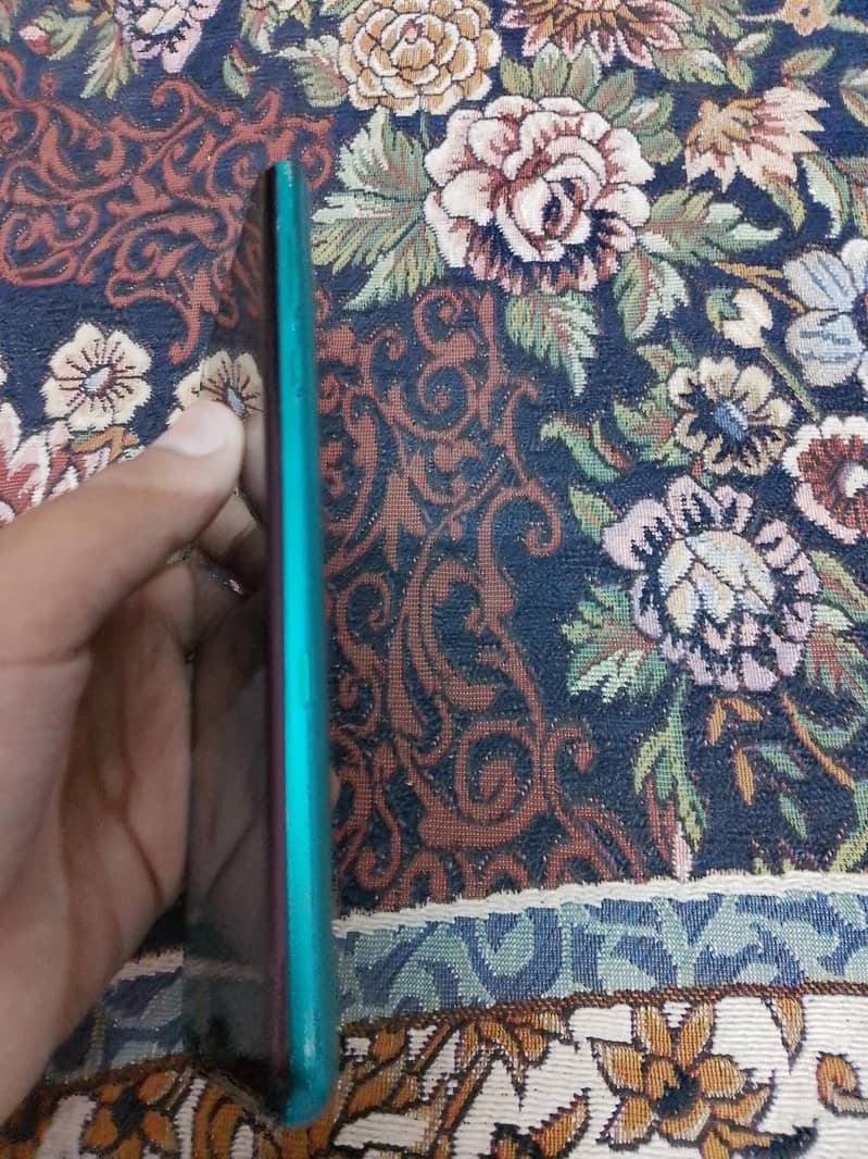 Sharp Aquos R3 2