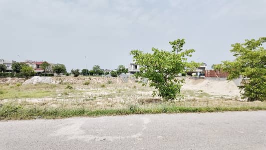 Prime Two-Side Open Plot for Sale in W Block 70' road Exceptional Location & Premium Investment Opportunity