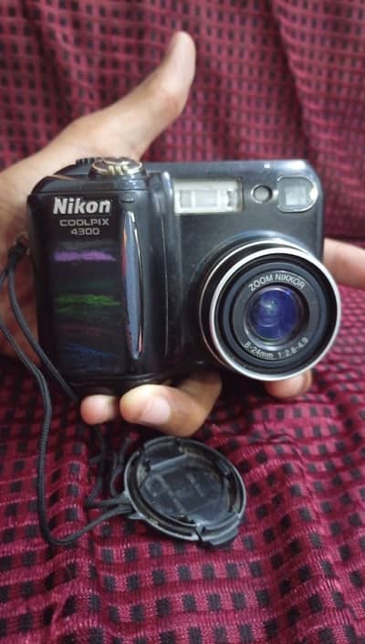 A nikon coolpix 4300 camera