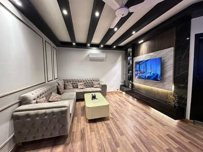 One bed for rent daily basis luxury Furnished onf11